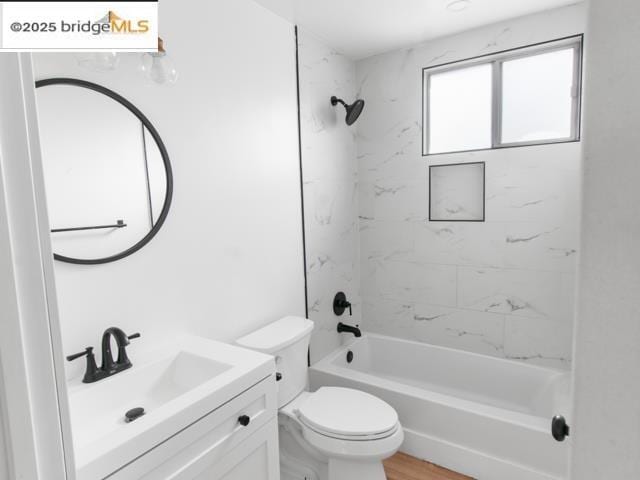 Foto del edificio - 3430 64th Ave Pl