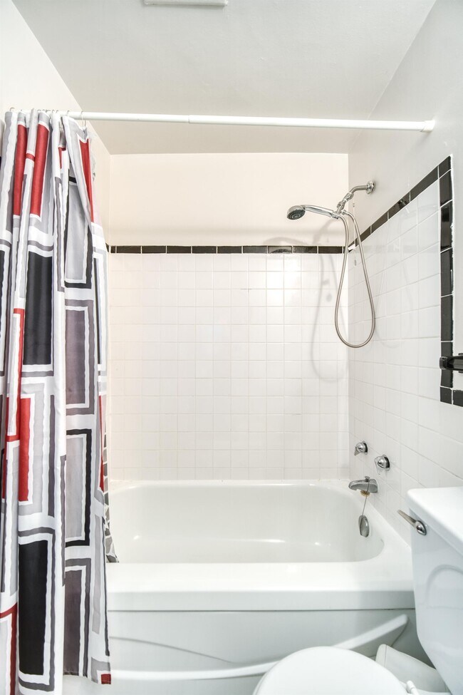 Photo du bâtiment - 3025-3025 Olivet St