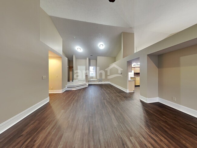 Foto del edificio - 7818 Bent Willow Drive