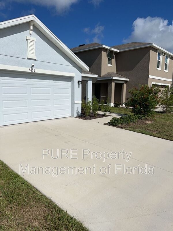 Building Photo - 8618 SW 46th Ave