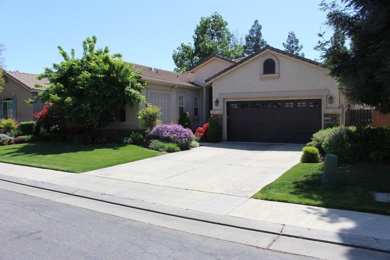 Primary Photo - 2663 E Spice Way