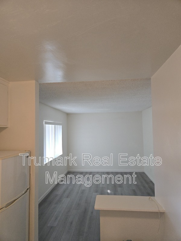 Building Photo - 4337 Toland Way