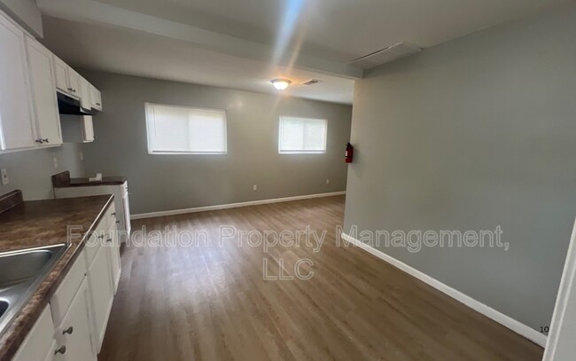 Foto del edificio - 1288 W Barron Cir