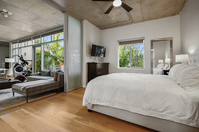 Foto del edificio - 335 SE 6th Ave