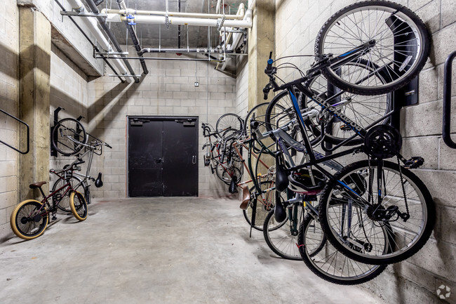 Bike Storage - Luxe Pasadena