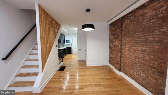 Building Photo - 1237 S 27th St