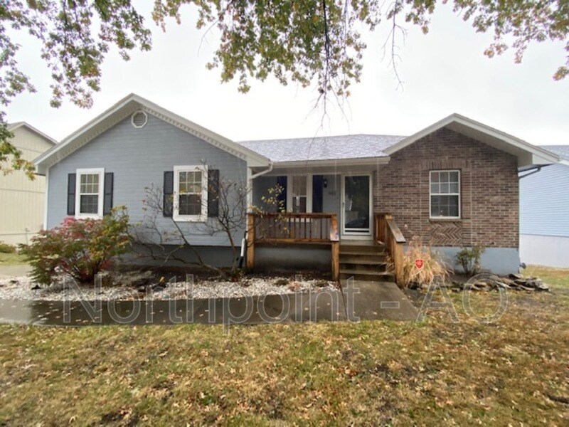 901 SW Foxtail Dr, Grain Valley, MO 64029 House Rental in Grain Valley, MO