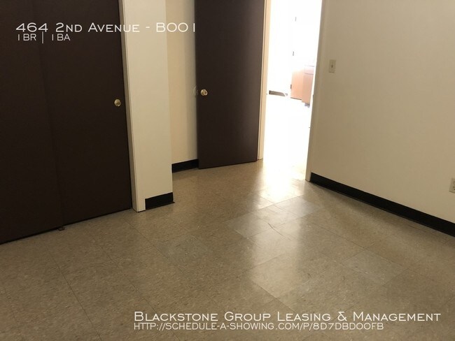 Building Photo - 464 2nd Ave