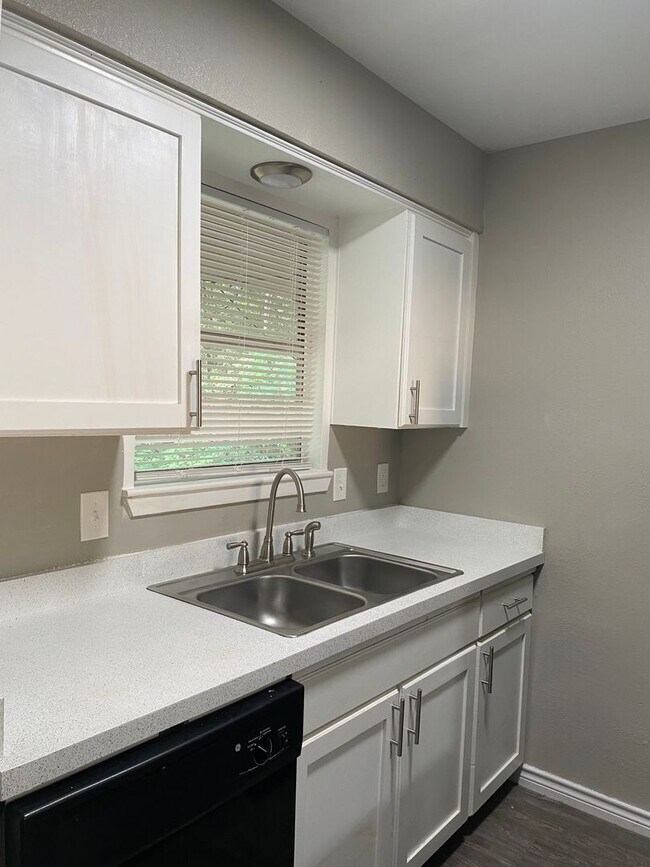 2400 Brookridge Apartment for Rent in Texarkana, AR