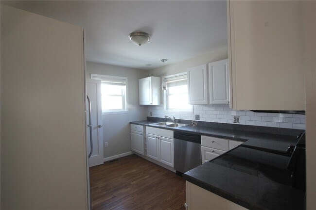 Building Photo - 3623 Steins St