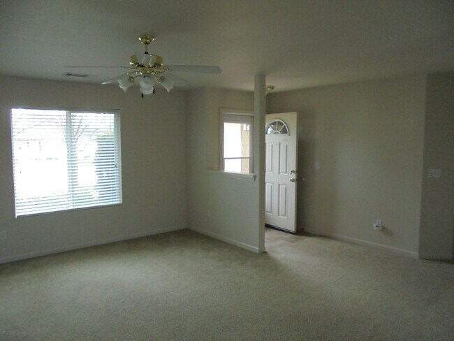 Building Photo - 3 Bedroom home in Anderson