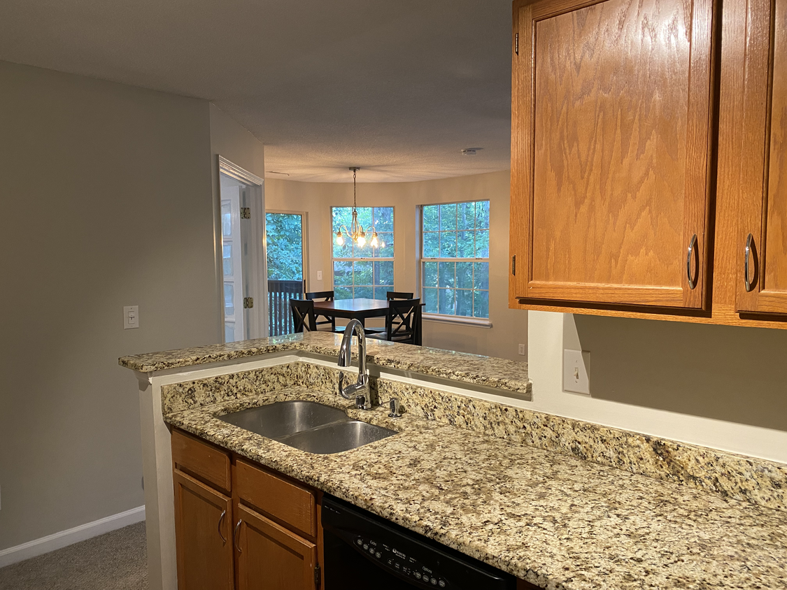 Kitchen - 1219 Waterville Ct