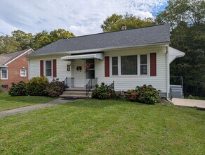 Building Photo - 204 Montreat Rd