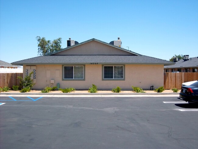 Building Photo - Desert Dunes Apartments