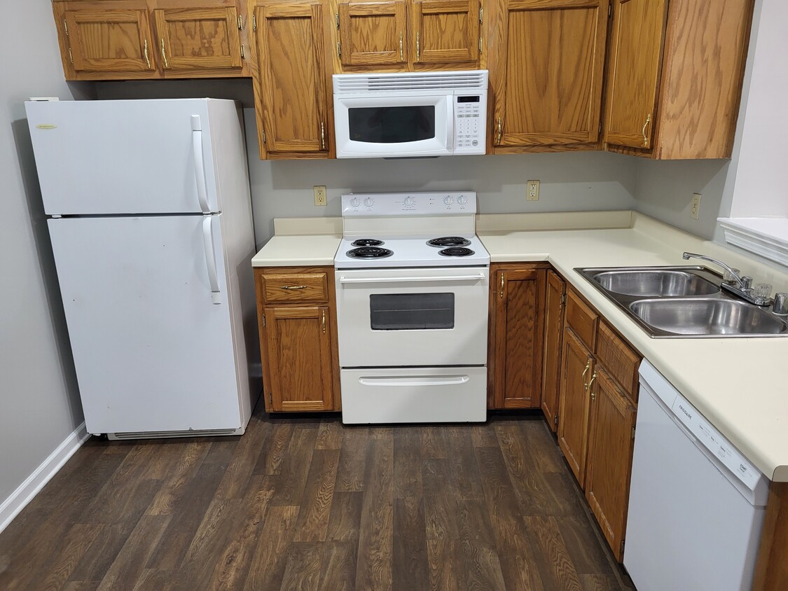Building Photo - 241 McDaniel Ave