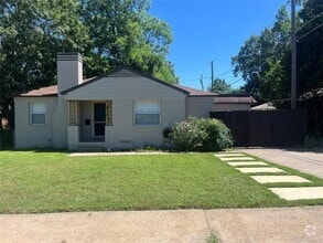Building Photo - 2732 Mateur St