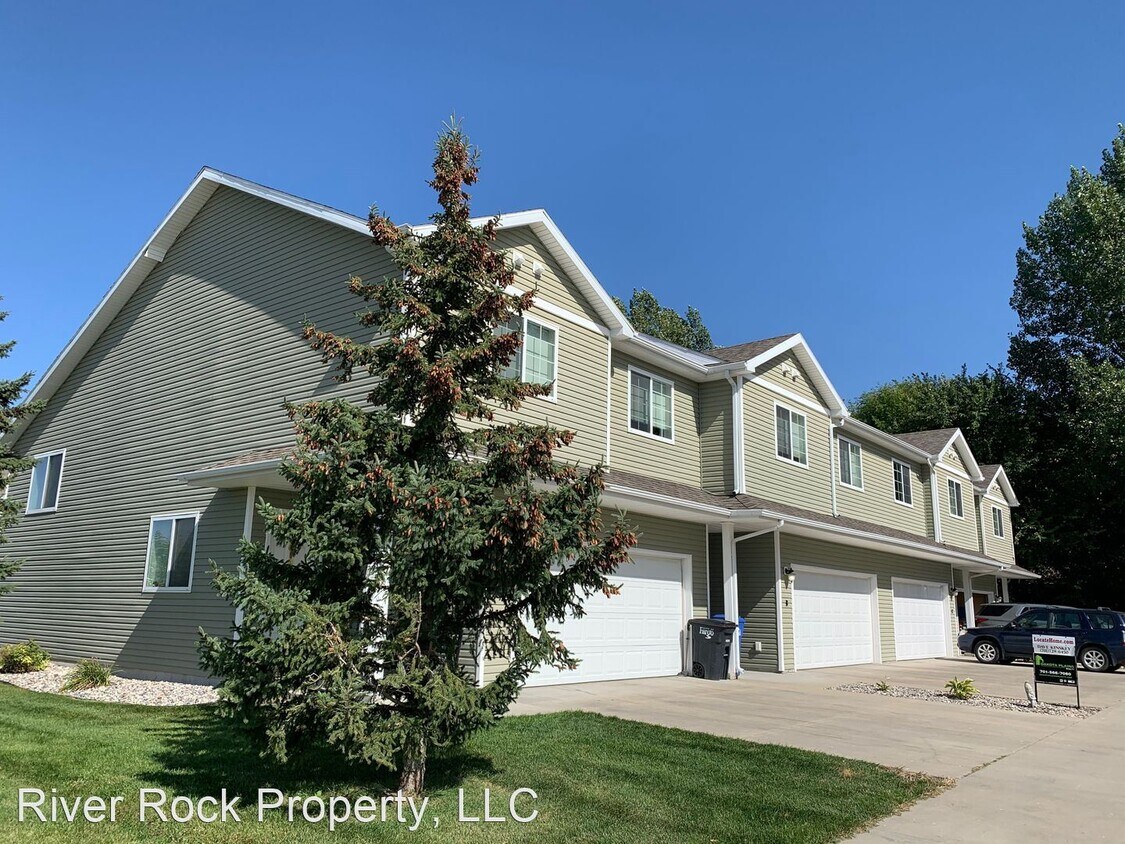 Primary Photo - 3 br, 3 bath House - 5384 Bishops Blvd Unit D