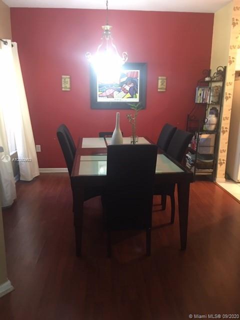 Foto del edificio - 878 NW 170th Terrace