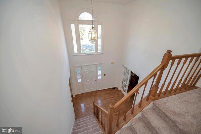 Building Photo - 10 Apple Blossom Ct