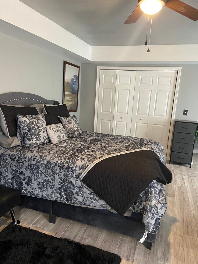 Dormitorio n.º 1 - 7853 Mohansic Park Ln