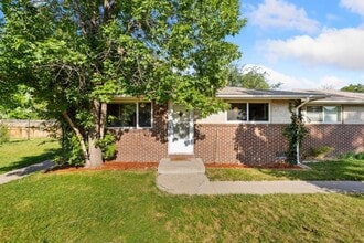 Building Photo - 837 Franklin Ave