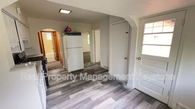 Building Photo - 2509 Farkas Pl