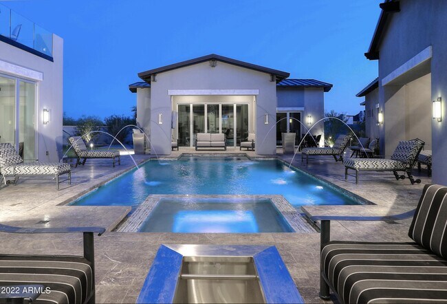 Foto del edificio - 9979 E Toms Thumb