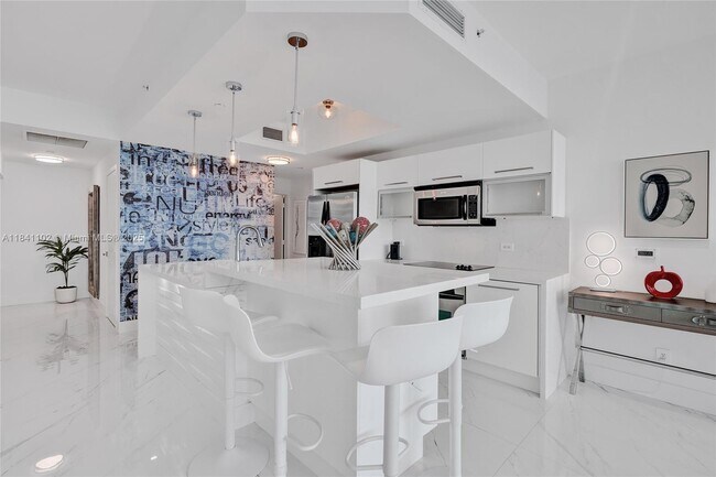 Building Photo - 888 Biscayne Blvd