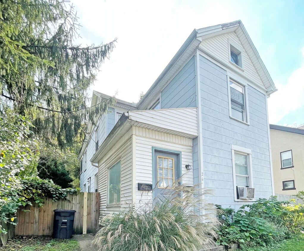 Primary Photo - Newly updated Duplex in Dayton!