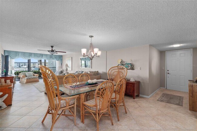 Foto del edificio - 7907 Sailboat Key Blvd S