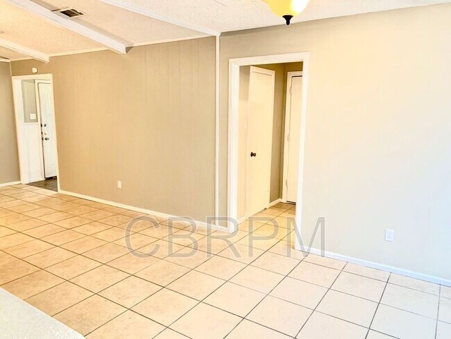 Foto del edificio - 6606 Quitman Ave