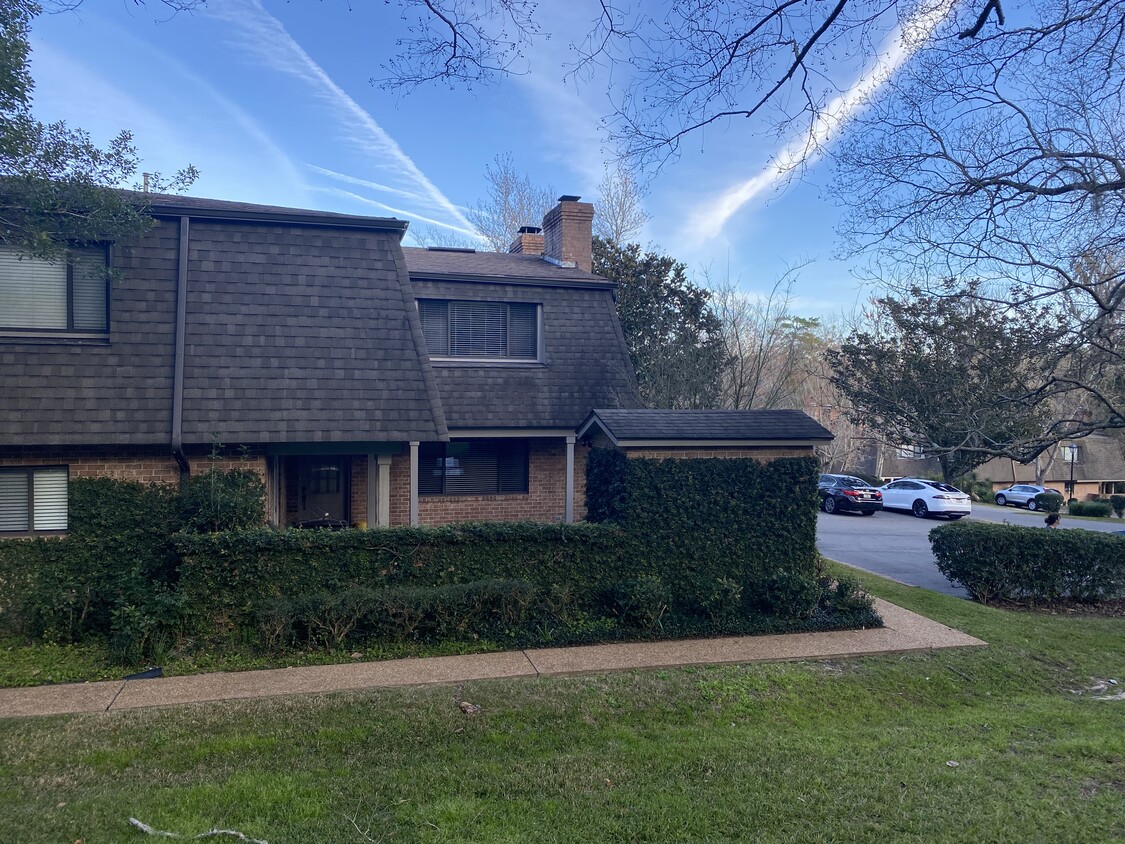 Exterior - 3219 Thomasville Rd (Tallahassee, FL)