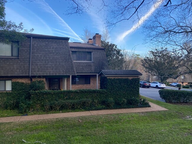 Exterior - 3219 Thomasville Rd (Tallahassee, FL) Apartments
