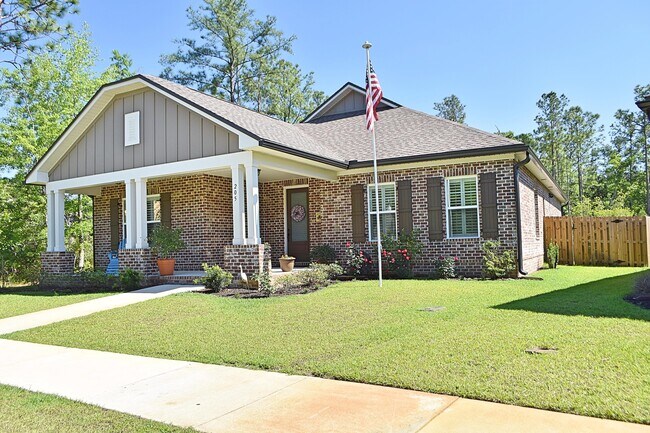 Building Photo - 205 Oaktree Blvd