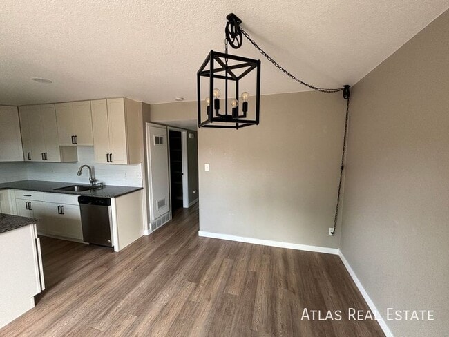 Building Photo - 12883 W Alameda Dr