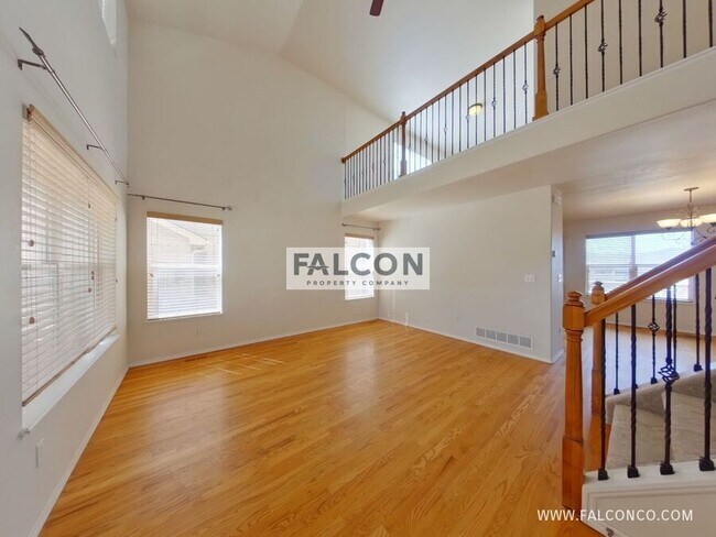 Foto del edificio - 4055 Morning Glory Rd