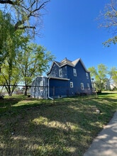 Building Photo - 104 N Rural St