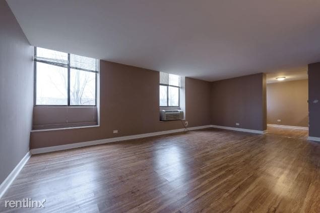 Building Photo - Studio, 1 bath Condo - 4724 S Vincennes Ave