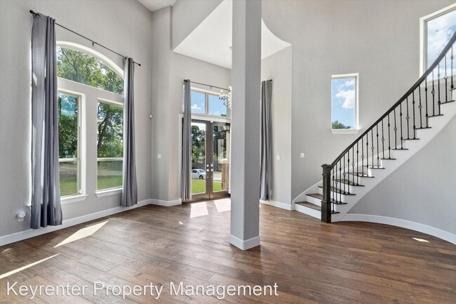 Foto del edificio - 4 br, 2.5 bath House - 1614 Cedar Bend Dr