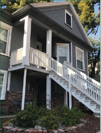 Building Photo - 914 26th St