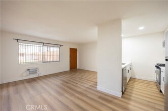 Building Photo - 115 N Walnuthaven Dr