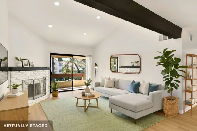 Foto del edificio - 15155 Sherman Way