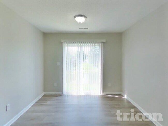 Foto del edificio - 643 Rocky Meadow Dr