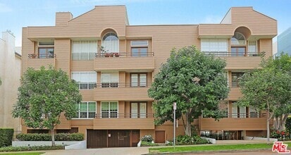 Building Photo - 10640 Wilkins Ave