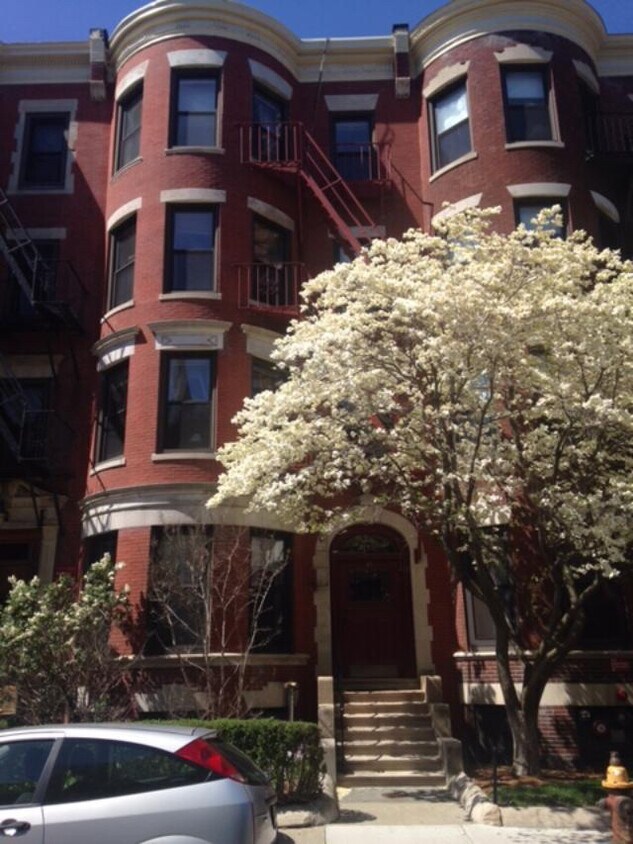 Front of Building - 13 Buswell Street