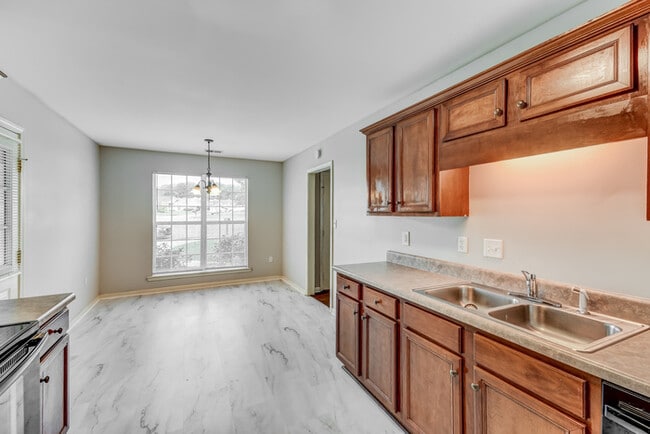 Building Photo - 106 Cove Landing