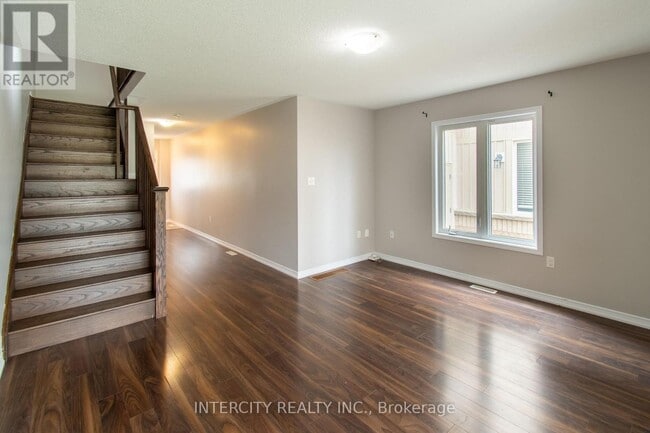 Building Photo - 191 Diana Dr