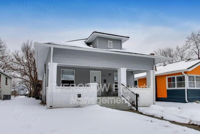 Photo - 2021 Mansfield St House