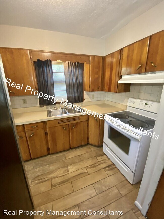 Foto del edificio - 3 br, 1 bath House - 1324 E 81st Ter