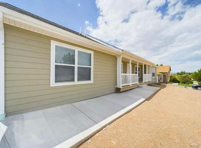 Building Photo - Charming 3BR House in Pueblo